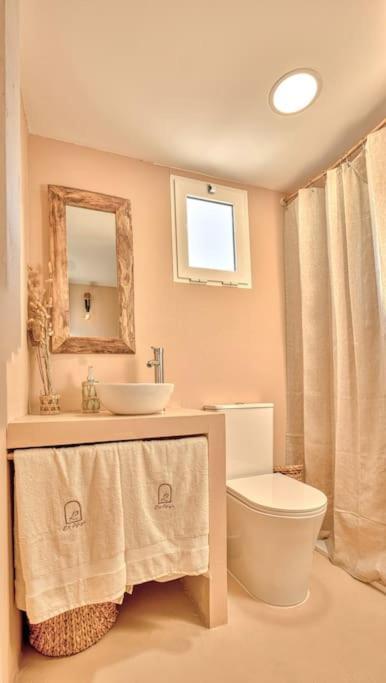 Suite Con Jacuzzi En La Montana. Llombai Exterior photo
